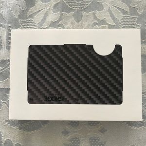 The Ridge, carbon fiber model.